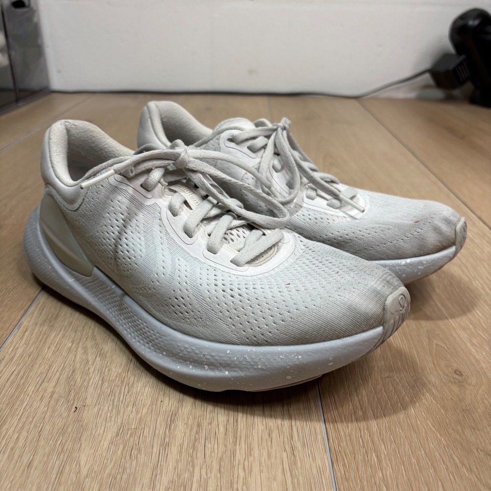 Lululemon Beyondfeel Running Shoes Bone Silver White LW9FGCS Womens Size 8.5